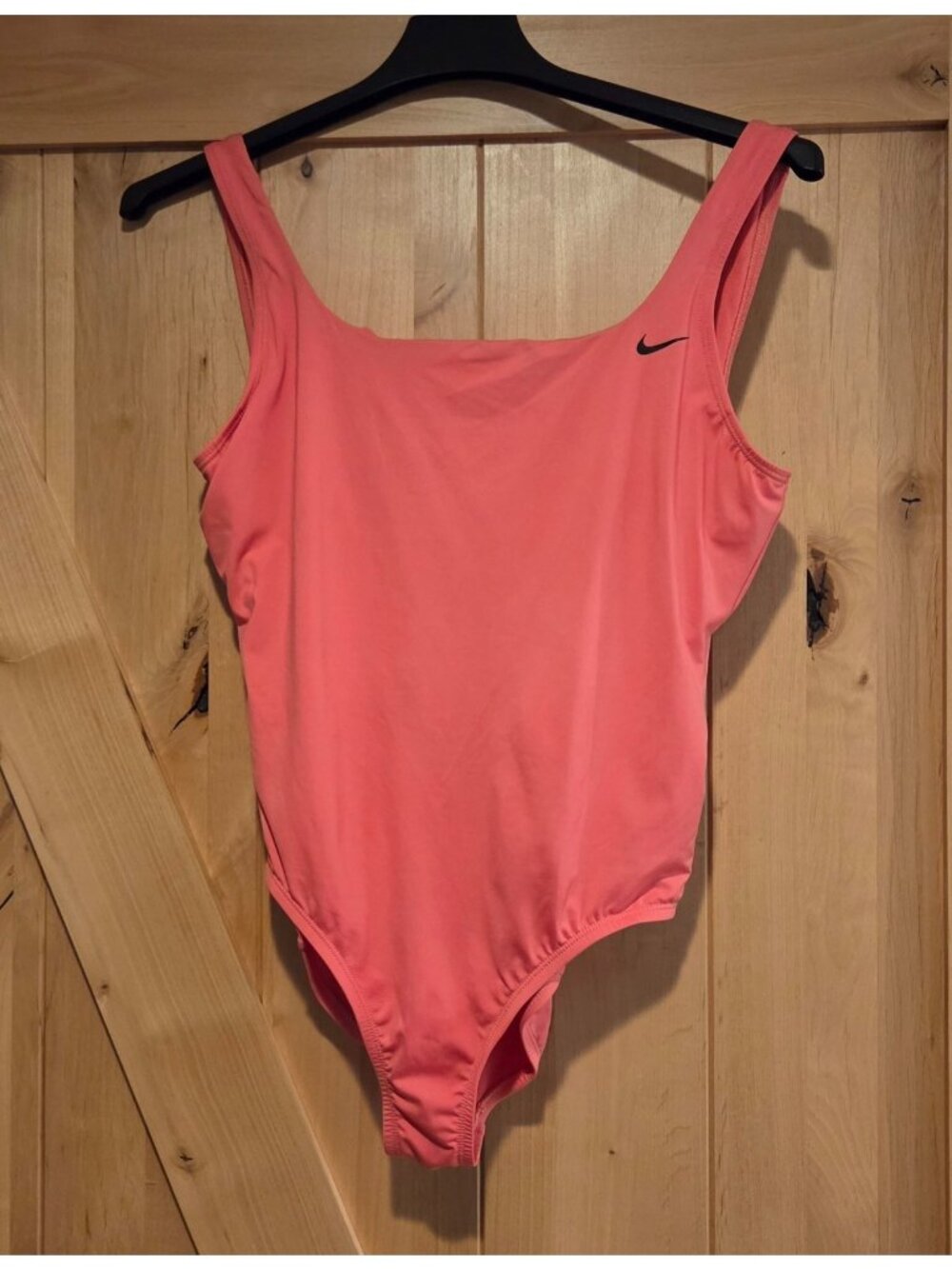 Nike Swim Essential U Back Womens Size L One Piece Swimsuit Sea Coral Pink